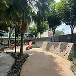 Chill Condo - Bts On Nut - Pool, Gym, Fast Wi-Fi